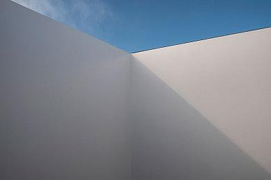 《一触即发》steam正式发售 物理基准爽快建造破坏